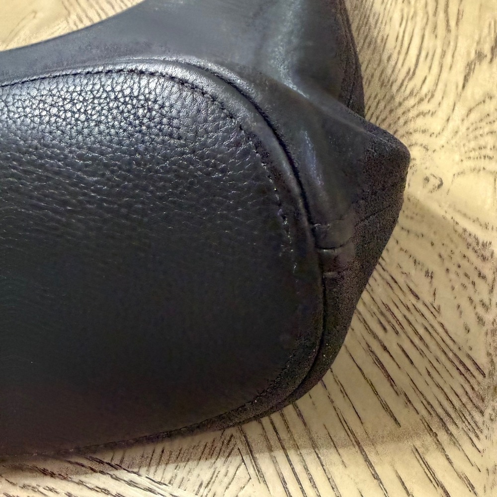 Michael‎ Kors Black Leather Hobo Shoulder Bag Gold Tone Hardware - Picture 10 of 16